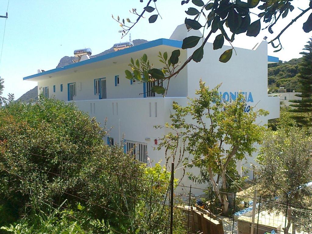 Dionysia Apartments Kéfalos Eksteriør billede